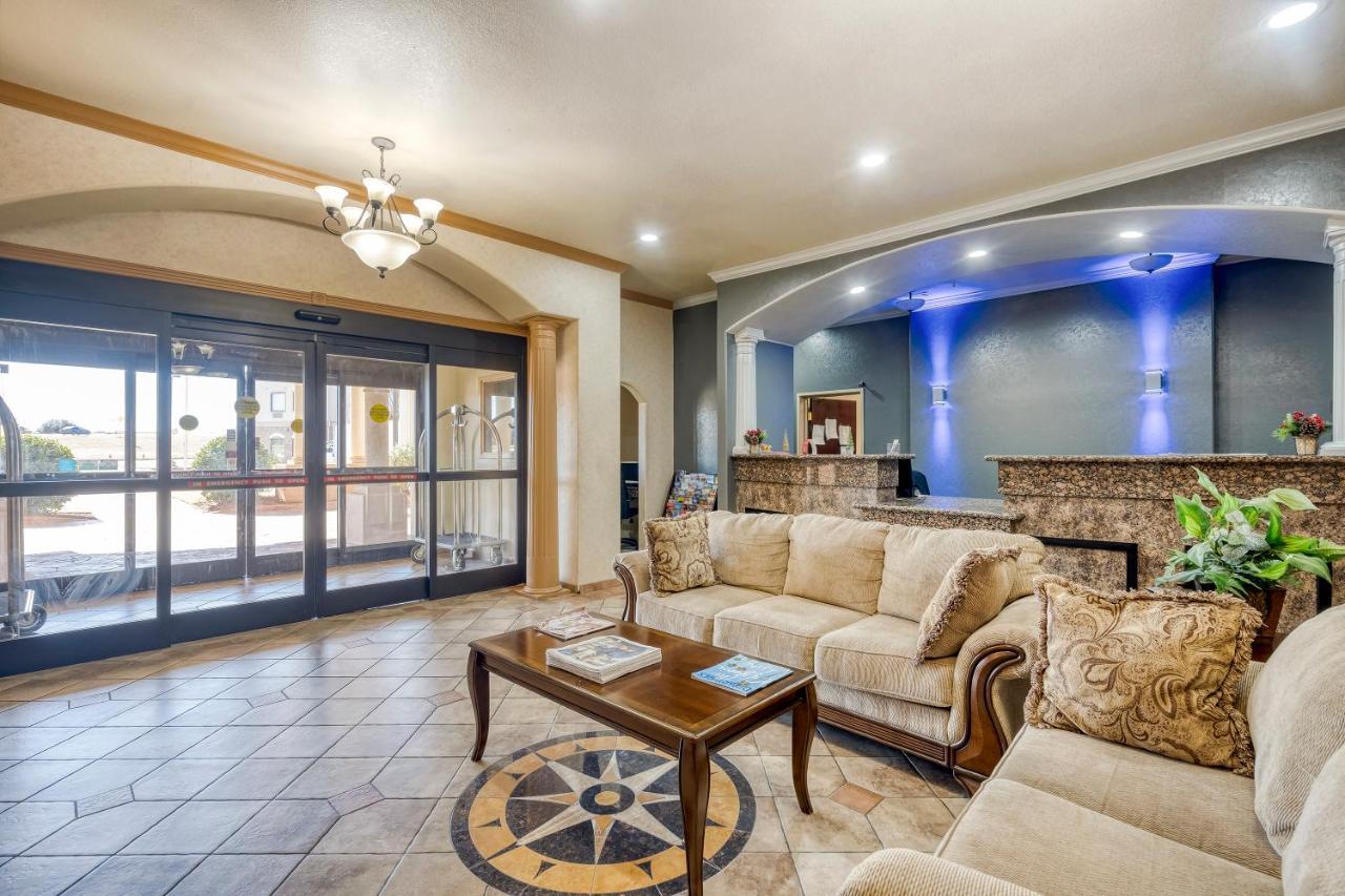 Oyo Townhouse Wichita Falls West Extérieur photo